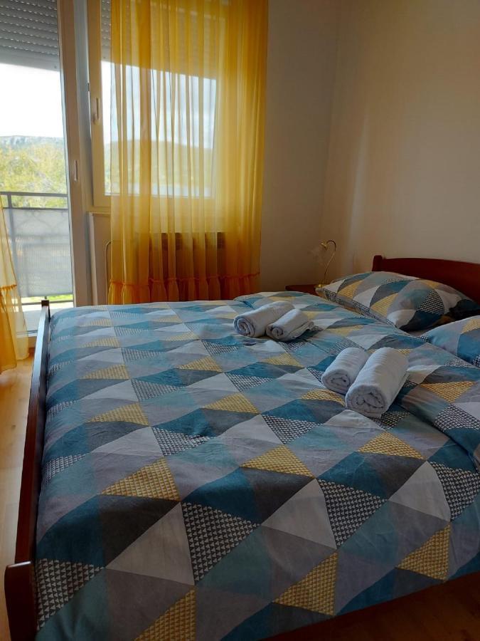 Apartman Luka Jadrtovac Buitenkant foto