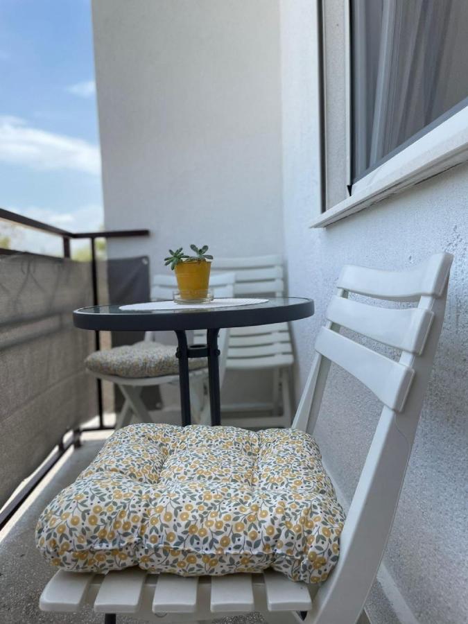 Apartman Luka Jadrtovac Buitenkant foto