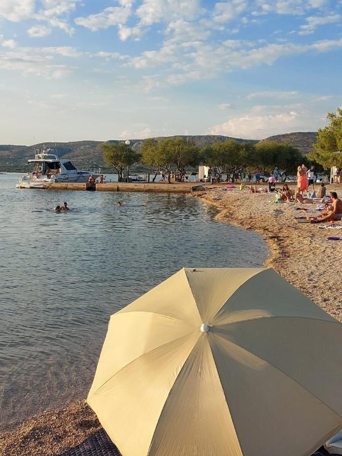 Apartman Luka Jadrtovac Buitenkant foto
