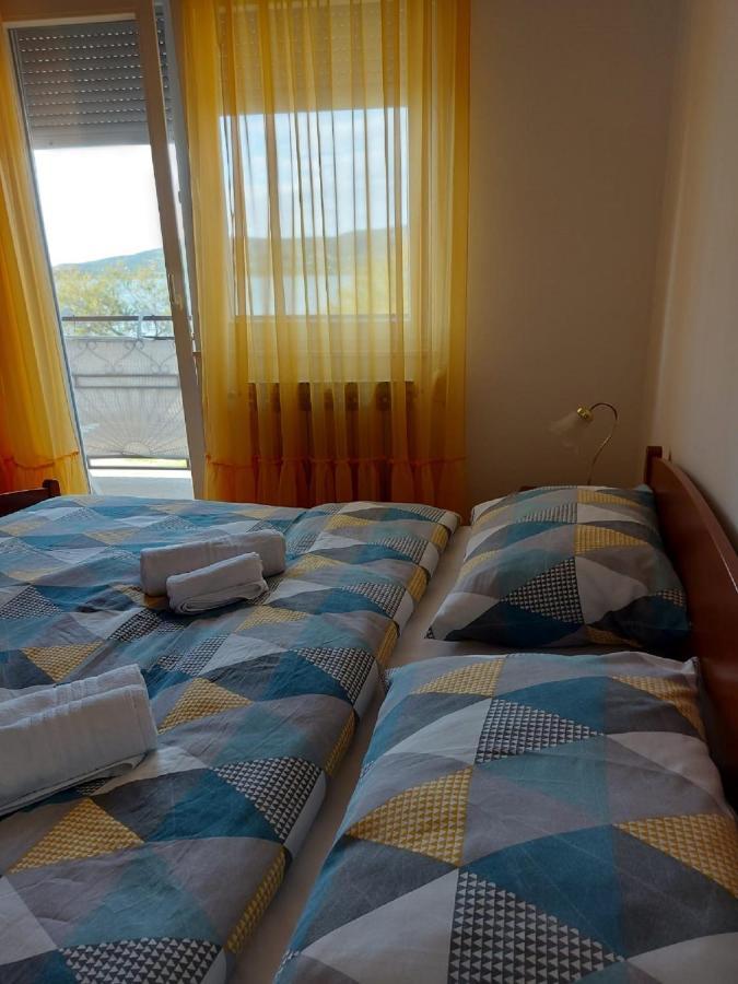 Apartman Luka Jadrtovac Buitenkant foto